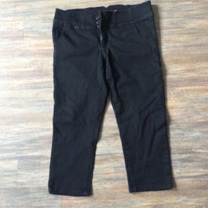 Torrid capris size 14