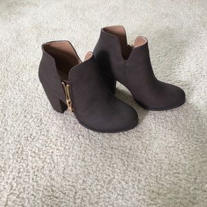 Price Reduced - New Brown Michael Antonio Booties