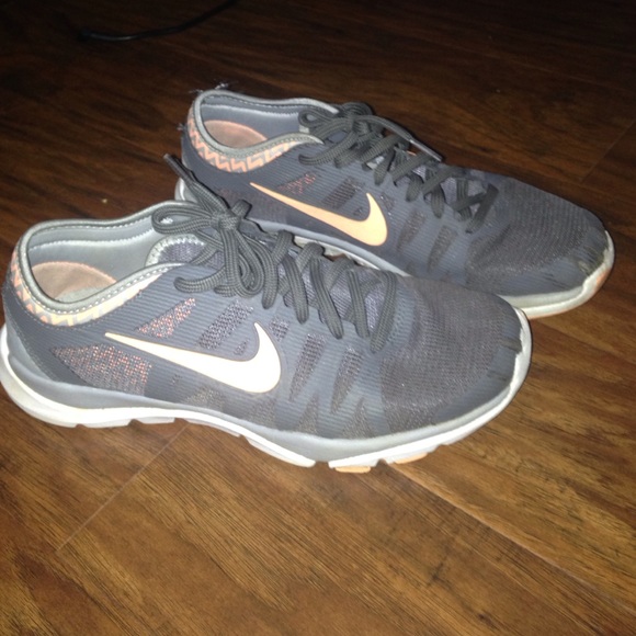 Running shoes