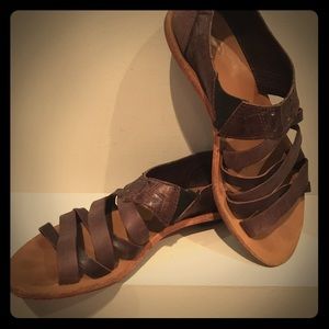 Sorel Brown Leather Lake Shoe Sandals