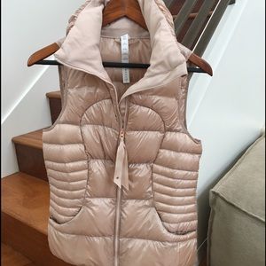 NWOT Ultra Lightweight Lululemon Puffer Vest