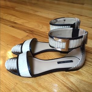 Rachel Zoe Gracie two-tone snake blck/white sandal