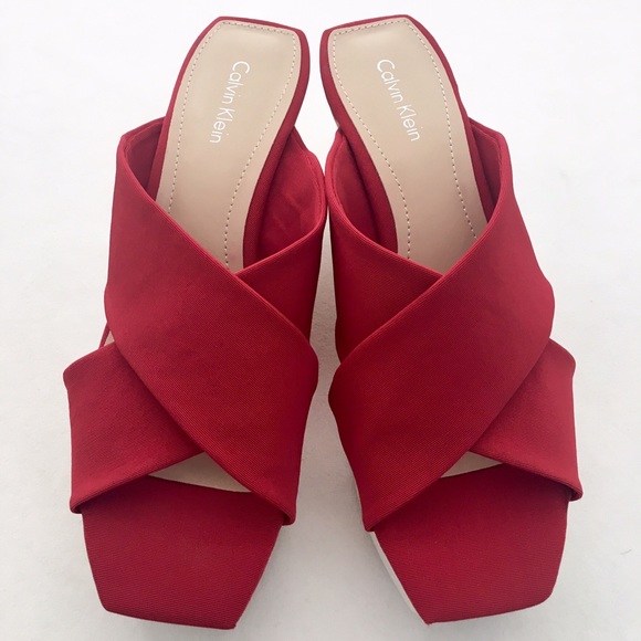 Calvin Klein funky red & white wedge sandal - Picture 3 of 5