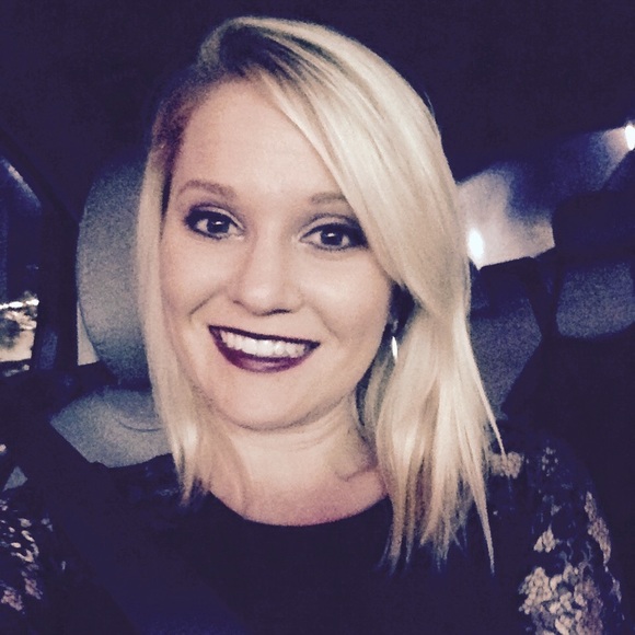 Meet your Posher, Lexie