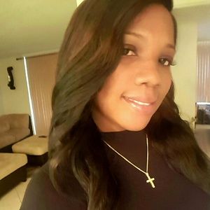 Meet your Posher, Rona