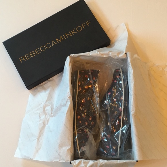 ✨HP✨Rebecca Minkoff Floral Canvas Slip Ons - Picture 3 of 4