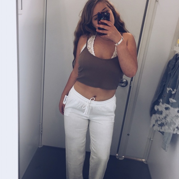 JESS HOWARTH - Picture 3 of 4