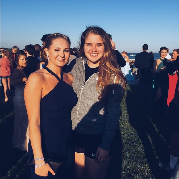 JESS HOWARTH - Picture 4 of 4