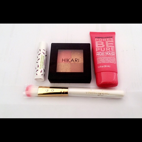 Hikari Other - Brand New Hikari Makeup Set: Includes Makeup bag