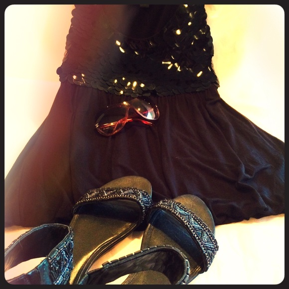 I.N.C. Black sequence "Happy Hour" top💕 - Picture 1 of 4