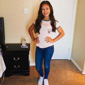 Meet your Posher, Angie