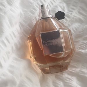 Flowerbomb Perfume