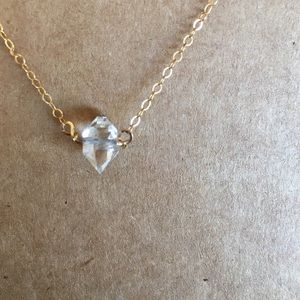 Hermiker solitaire necklace