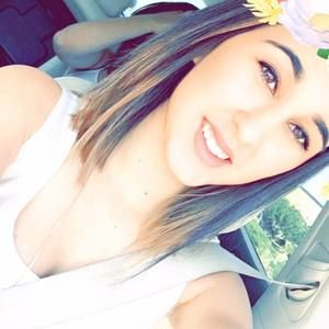 Meet your Posher, Isabel