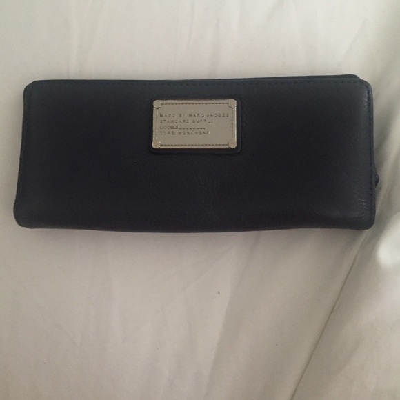 Marc Jacobs wallet