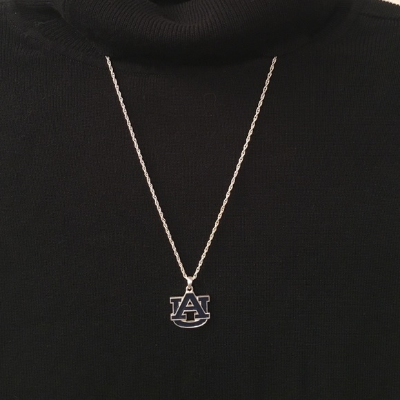 Auburn Necklace  Blue AU / silver trim