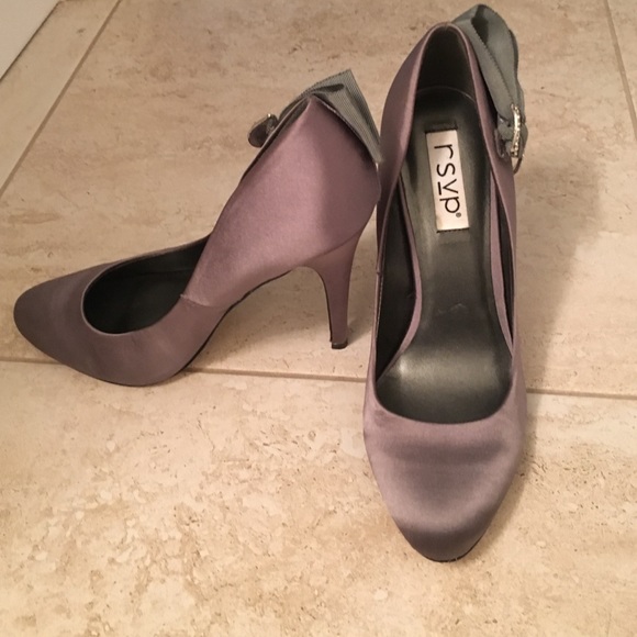 4.5 high heel shoes. Size 8 - Picture 2 of 2
