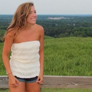 Meet your Posher, Anna-elizabeth