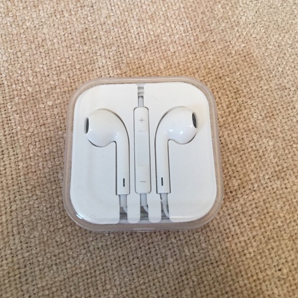 Brand new Apple ear buds