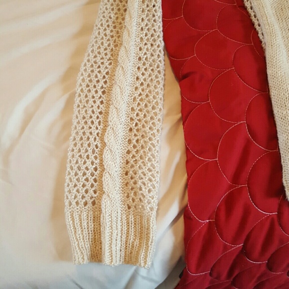 Sweater - Picture 4 of 4