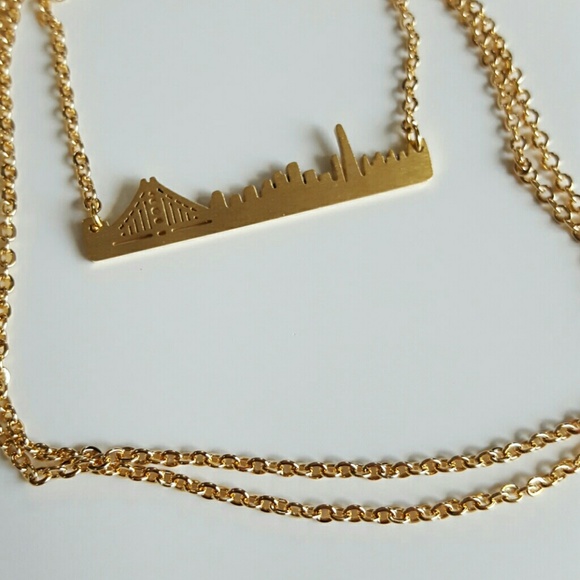 San Francisco the City Skyline Necklace - Picture 4 of 4