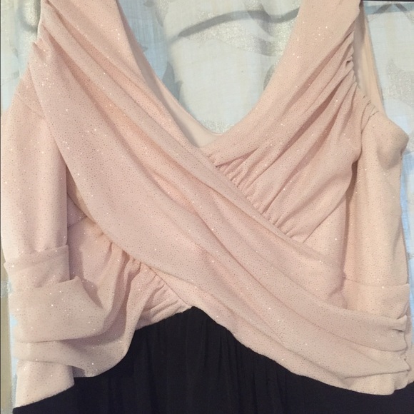 Evening Dress! - Picture 2 of 4