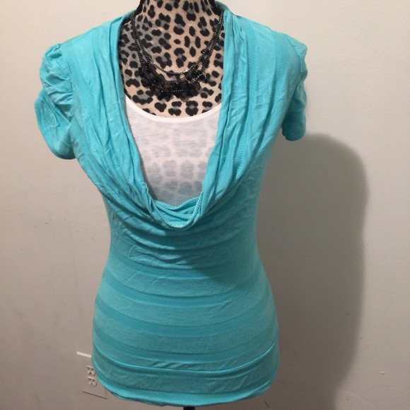 Deb Tops - ⚡️ FLASH SALE ⚡️Beautiful Turquoise Cowl Neck Top