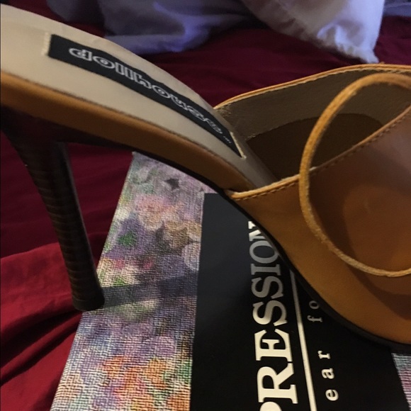 Lace up heels - Picture 2 of 2