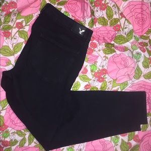 Black AEO Stretch Skinny Jeans in 12 Short
