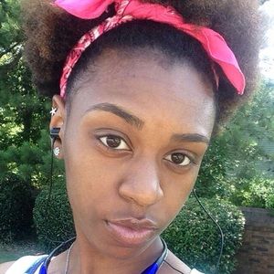 Meet your Posher, Jalisa