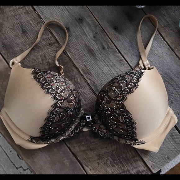 Victoria's Secret Miraculous Plunge Bombshell Bra