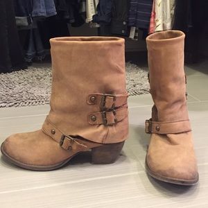 Mia Limited Edition Boots size 7/7.5