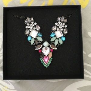 Statement necklace