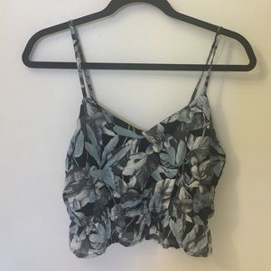 Super cute crop top!