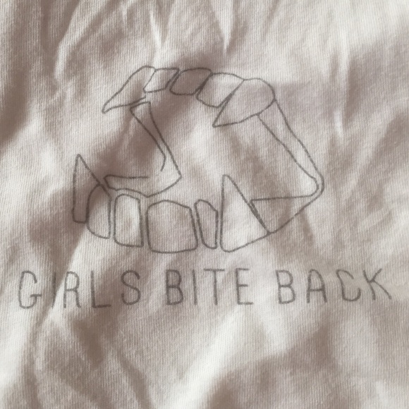RARE Girls Bite Back Muscle Tee - Picture 2 of 3