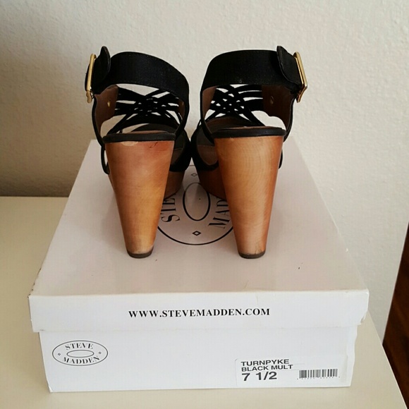 Steve Madden 'turnpyke' wedge sandal - Picture 3 of 4