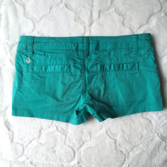 Turquoise shorts - Picture 2 of 4