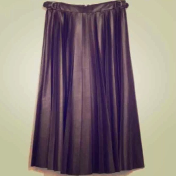 Zara pleated leather skirt - Picture 3 of 3