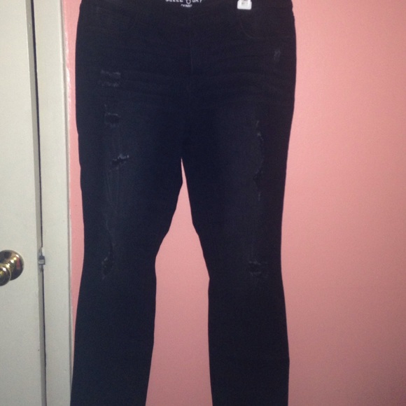 Belle & Sky destroyed skinny jeans