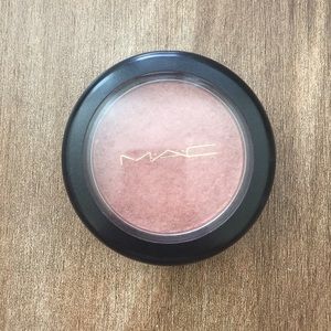 Mac Margin blush