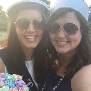 Meet your Posher, Brittney