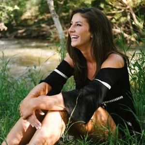 Meet your Posher, Annie