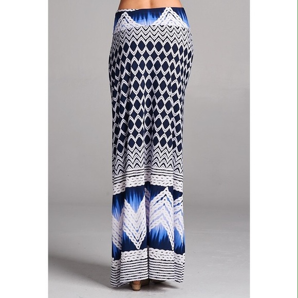 Stunning Maxi Skirt - Picture 3 of 3