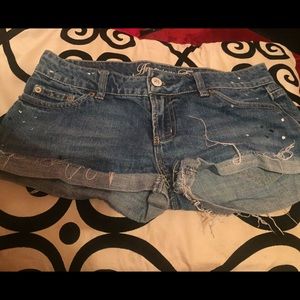 American eagle shorts!