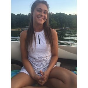 Meet your Posher, Haylee