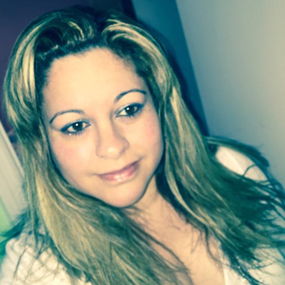 Meet your Posher, Monica