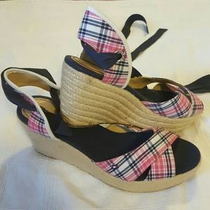 Tommy Hilfiger lace up wedges