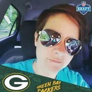 Meet your Posher, Connie