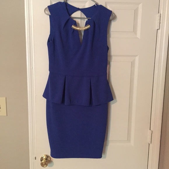 •Blue bodycon dress with jewelry accent• - Picture 3 of 4