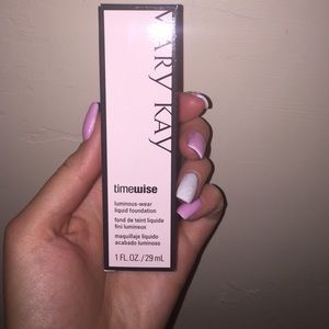 Mary Kay timewise foundation